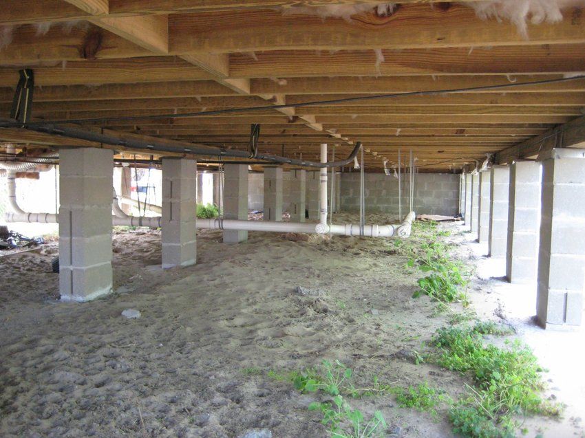Crawl Space Foundation with Piers